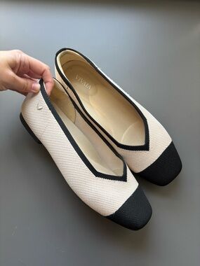 VIVAIA Square Toe Flats- 38 WIDE